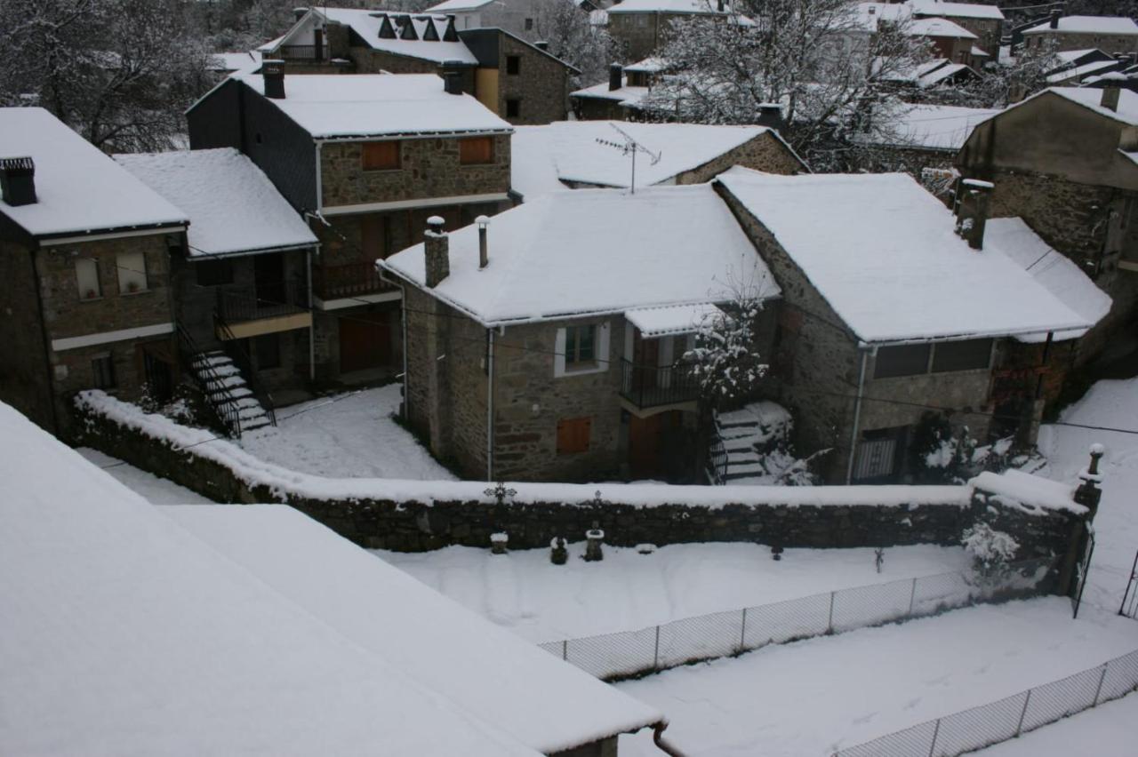 La Albarina Guest House Galende Exterior photo